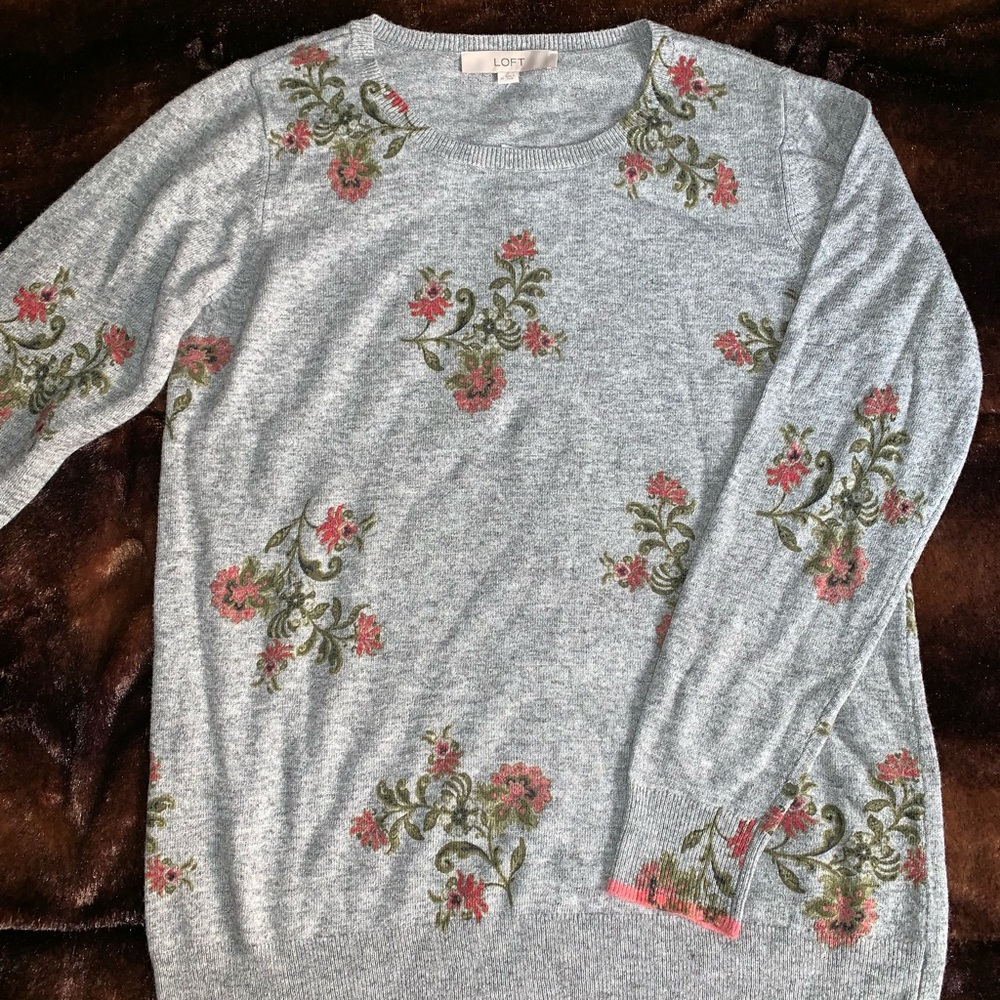 Long sleeve sweatshirt